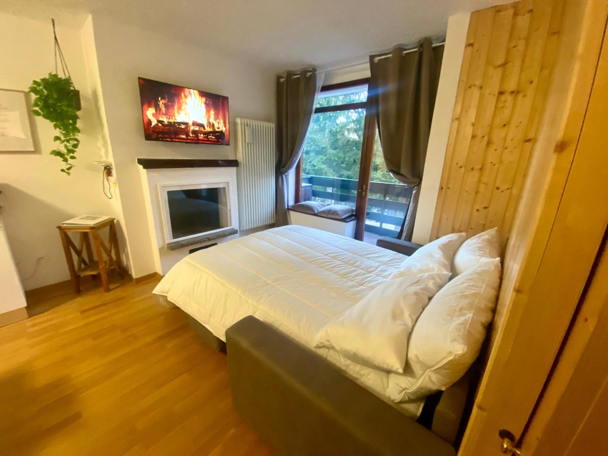 La Finestra Sul Brenta Con Posto Auto Privato Al Centro Di Mad Di Campiglio Cipat O22233-At-O13262 Apartment Folgarida Exterior photo